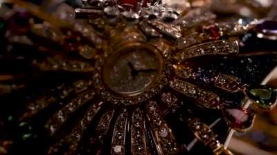 Bvlgari Fuochi D'Artificio High-Jewelry Manchette AAA Luxury World Marketplace is proud to present you this wonderful Video about the World of Luxury Watches