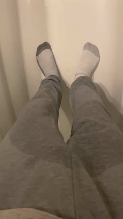 Update: I still had to go so I grabbed my phone 🙃