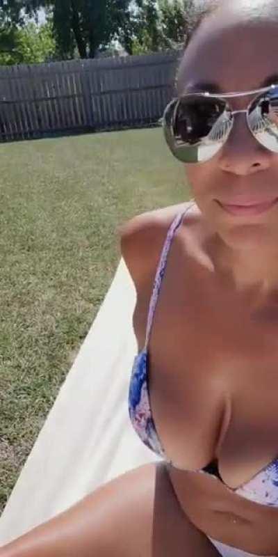 Tiffthedip (@tiffthedip_)