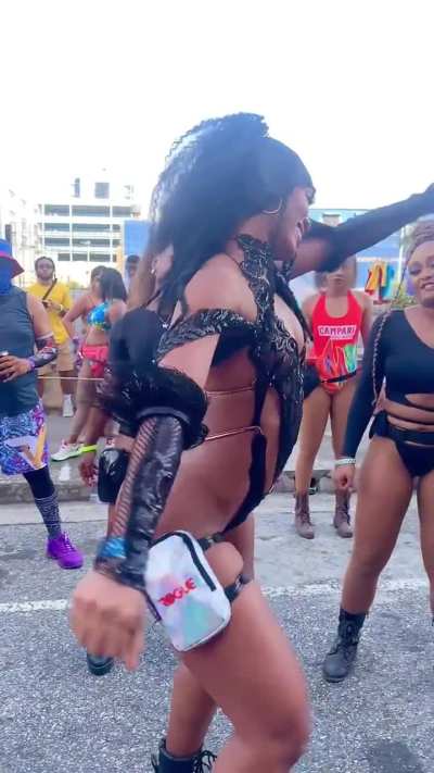 Slo mo vibe @nepenthe.tt 🎥joegeofoto