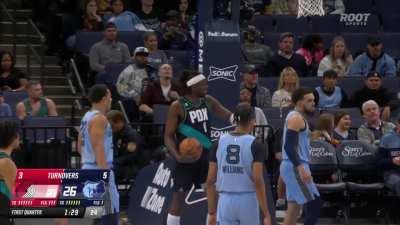 [Highlight] Grant blocks the lob then brushes off the slap down and dunks it for the and-1