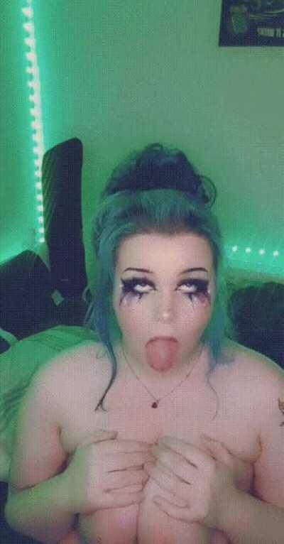 Cum throat fuck me?🤤