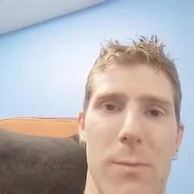 Linus SINGS FANF3!!!!!