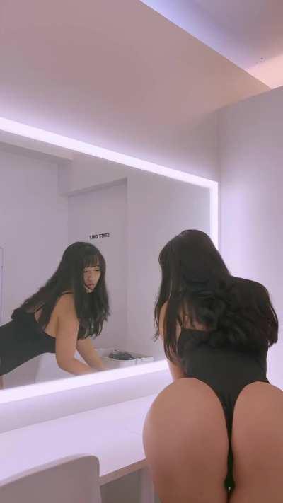 Ass + Mirror 