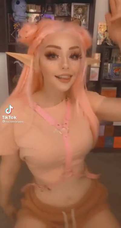 Love those tits and that smile