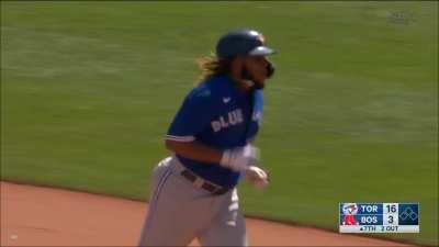 [Highlight] Vladdy joins the party with a home run of his own. His 21st of the season makes it 16-3 for the Blue Jays.