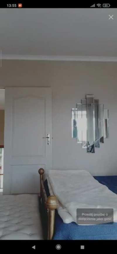 Mirror again. Better view