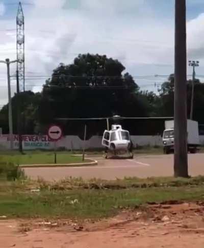 Helicopter ride in traffic 