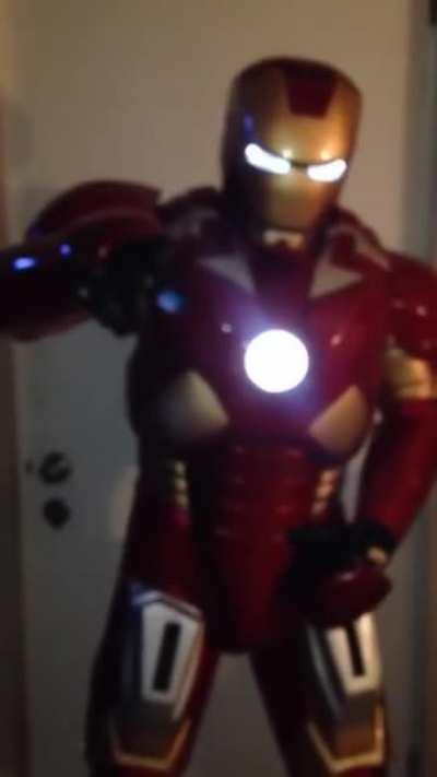 Iron man te va a poner el pico en la cara 😳