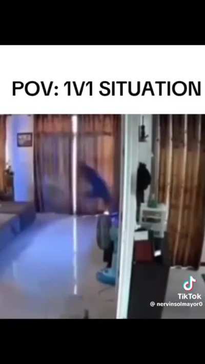 Psychopath is shot after breaking into a home