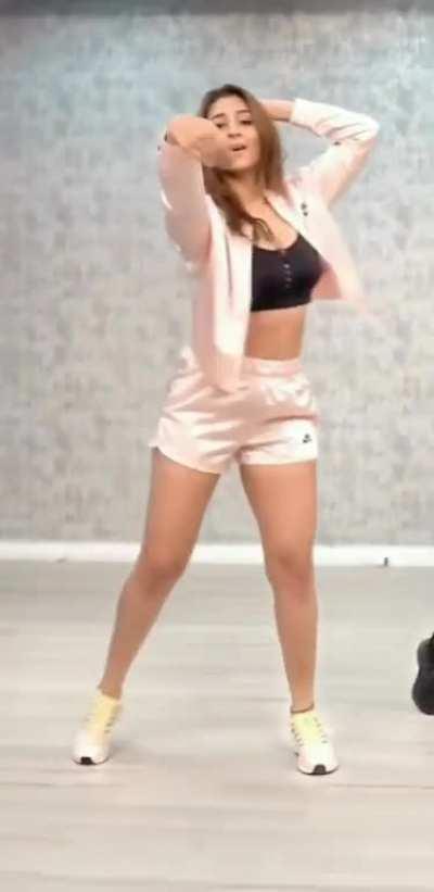 Dhvani Bhanushali (Old)