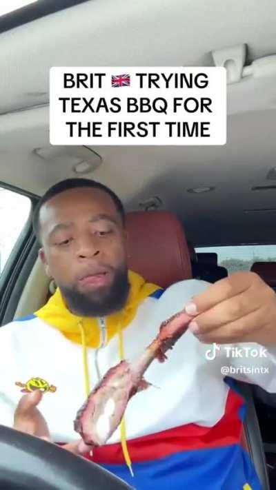 British guy tries out Texas BBQ for the first time