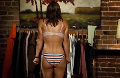 Jessica Biel's nostalgic back-plots in I Now Pronounce you Chuck and Larry (2007)