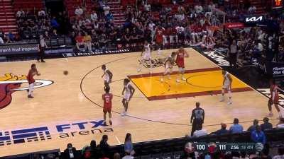 [Highlight] Josh Christopher makes a logo 3 pointer, his 3rd FG in a row, late in the 4th quarter