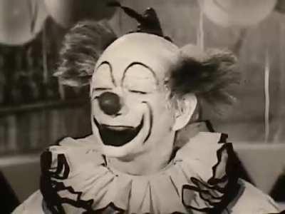 Commercials from the '50s seem like they were specifically engineered to make people uncomfortable.