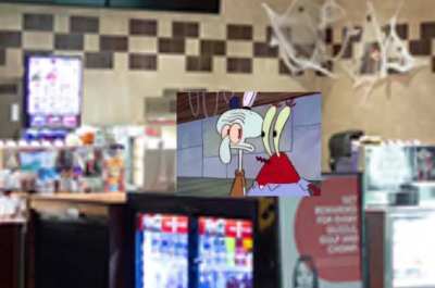Theater employees getting PTSD from the Minecraft movie during The spunchbop movie