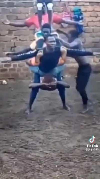 Fodder Man, Meat Tank. Attracts nearby commoners to double his hit points and number of attacks.