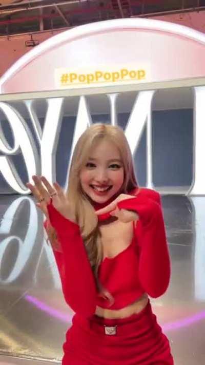 220625 TikTok Update - Let's sit! and #PopPopPop🎈📌