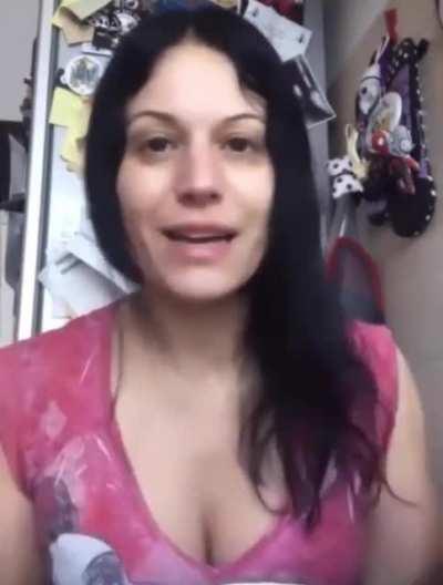 Cristina Scabbia Cleavage