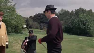 James Bond v Happy Gilmore (sound)