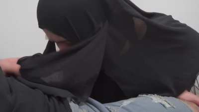 Janicemartinezzz and Paulfiller in a shocking scene that leaves woman breathless!