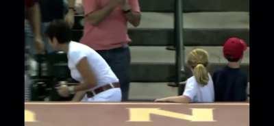 To catch the ball by the child