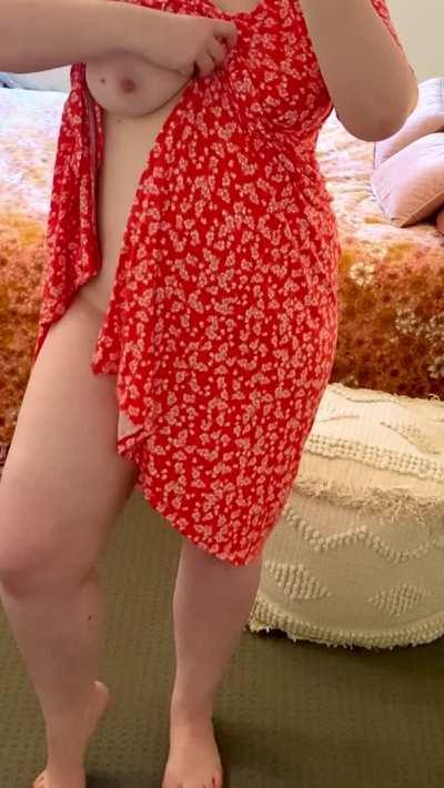 Just a quick sundress flash to make you hard 😘