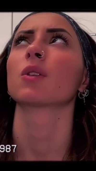 Martina Picardi in costume+lingua👅