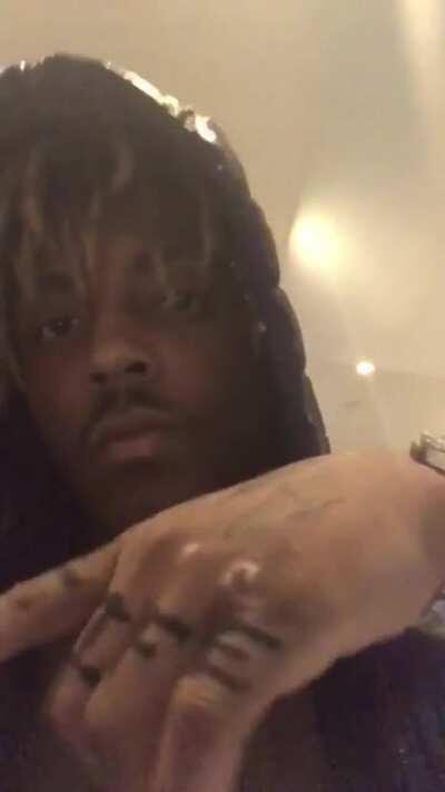 The unreleased OG version of Come & Go (prod. Gezin) full song in comments