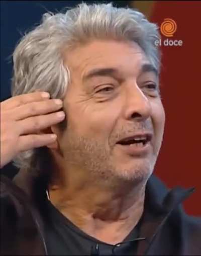 Darin habla de las empanadas.