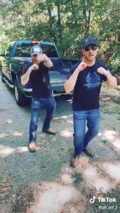 This fucking song.. (im not brave enough to dive in to the cursed rabbit hole that is the search for cringe from tiktok, so only way i can contribute for the sub is by posting the classics i have saved on my phone)