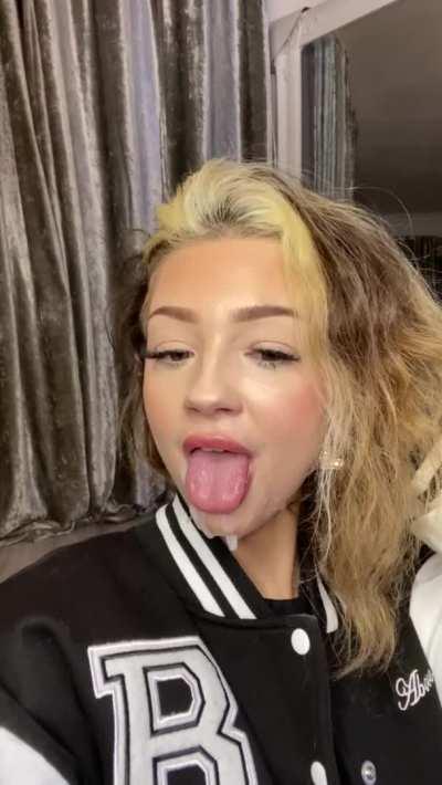 I’ve been such a good girl😇