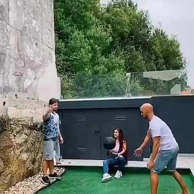 Hehe boy r.i.p gener4l