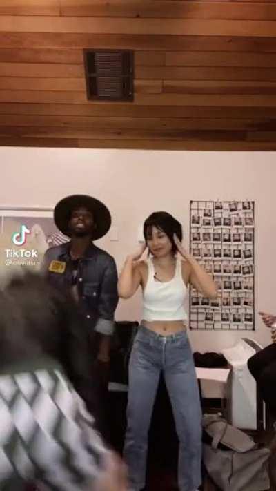 Throw it backkk 😫