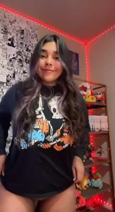 Can I be your big tiddy Latina goth gf? :)