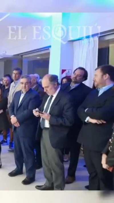 ¿EL MOMENTO DONDE EDUARDO HECKER SE ENTERA QUE SERÁ REEMPLAZADO COMO PRESIDENTE DEL BANCO NACIÓN? 👉Hoy Eduardo Hecker llegó a Catamarca para presentar la nueva 