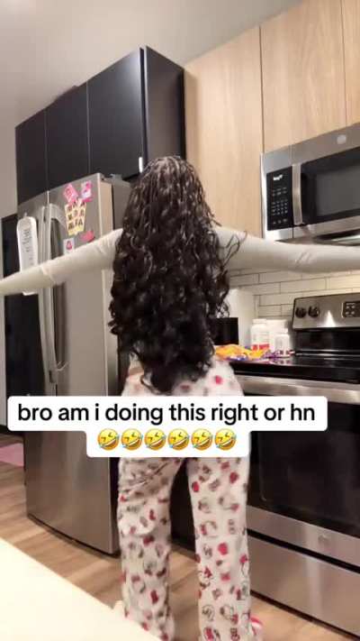 No Romina vid getting deleted before me😂🍑