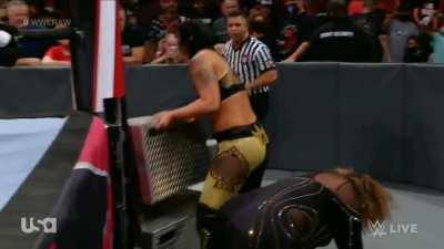 Tonight on RAW, Part 2: Partners no more! Nia Jax vs Shayna Baszler!