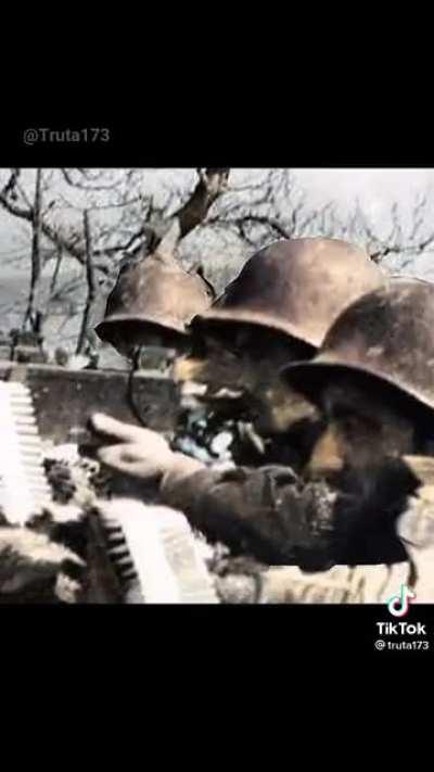 Pra que não entender é só ler os comentarios