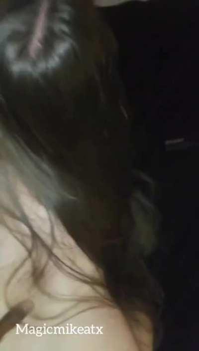 Sexy Ass Brunette let me fuck raw on our first date, She can't resist BBC♠️💦 Full video link on my profile (🔊)