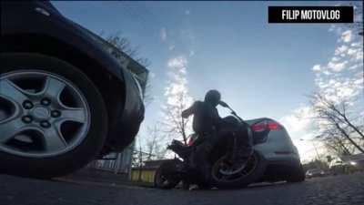 Camera lands for perfect shot of what happened