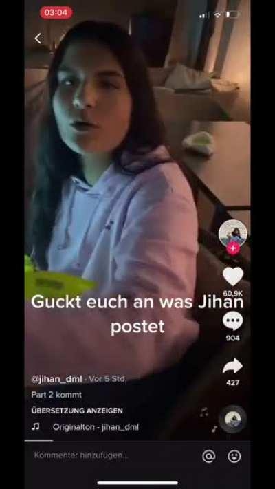 Man sieht die geilen Brüste von Marina der hure