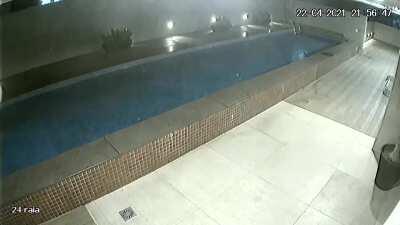 Acidente com piscina em Itaparica/ES. Não engastaram o fundo com as paredes.