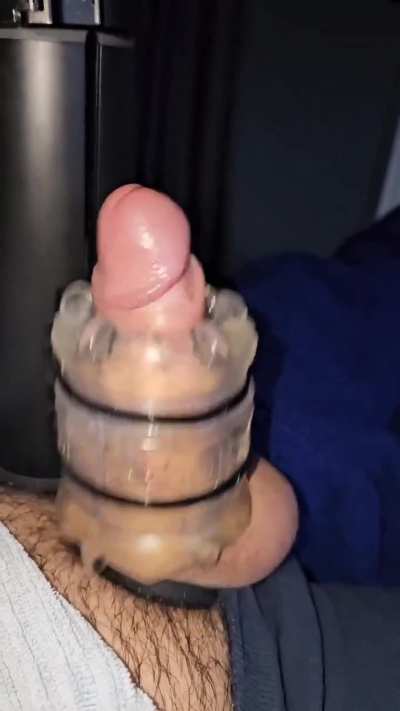vocal moaning stroker cumshot