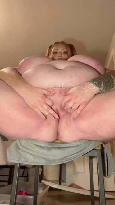 Will you clean me up after I squirt? 💦