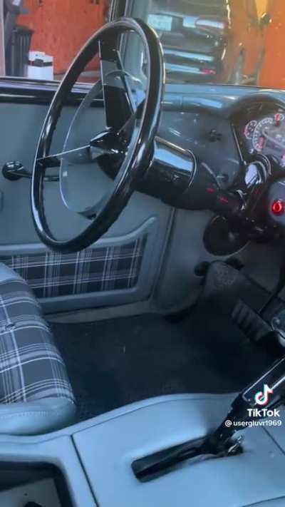 whos building their project 100% minus body and paint? I would like your thoughts on this.