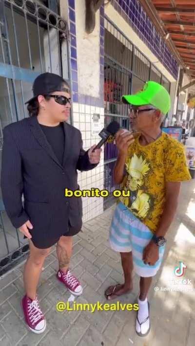 A reposta do vei com blusa de Naruto foi a melhor KKKKKKKKKKKKKKKKKK
