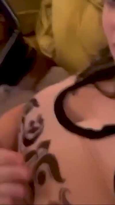 These videos of Billie Eilish slapping her boobs proved to me she likes it rough in bed