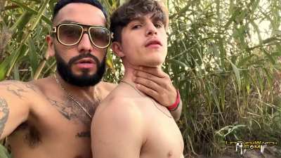 Public Beach Fucking Twink Raw Caught!