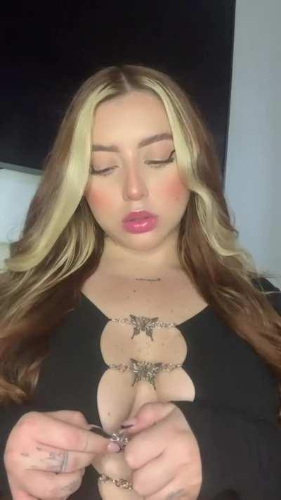 I want to let one lucky Redditor cum on my tits multiple times